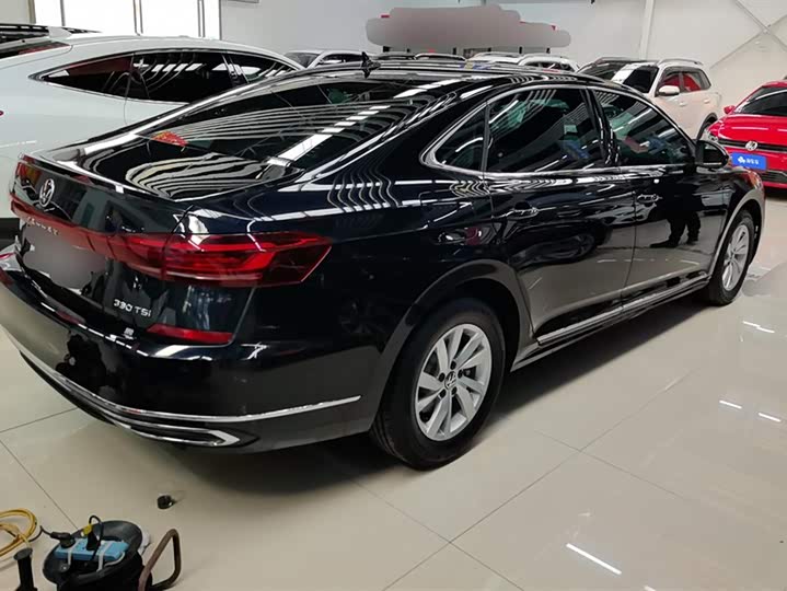 Фото 3 - Volkswagen Passat