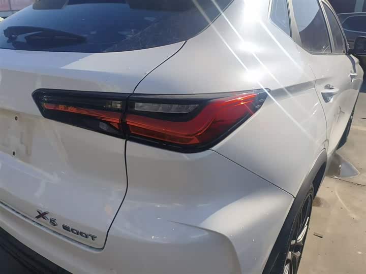 Фото 8 - Changan Oshan X5