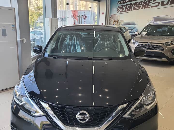 Фото 2 - Nissan Sylphy