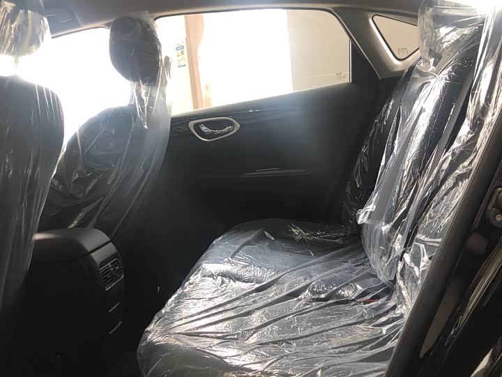 Фото 8 - Nissan Sylphy