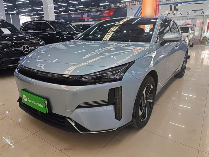 Фото 2 - Geely Galaxy L6