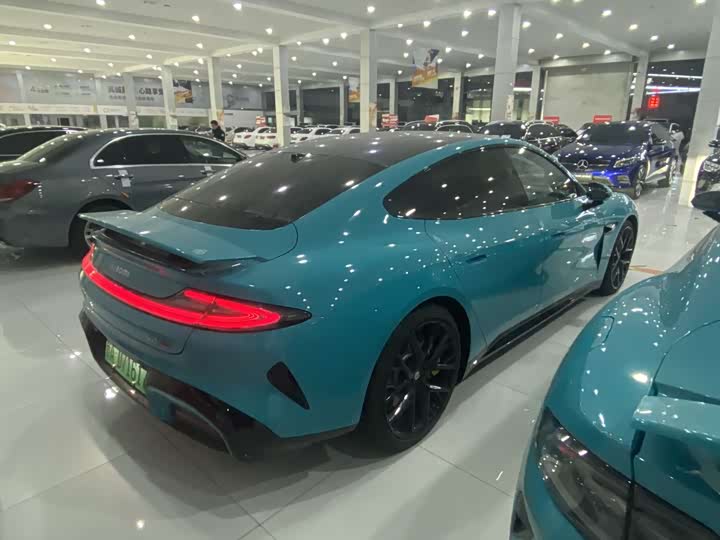 Фото 7 - Xiaomi SU7