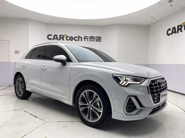 Фото 2 - Audi Q3