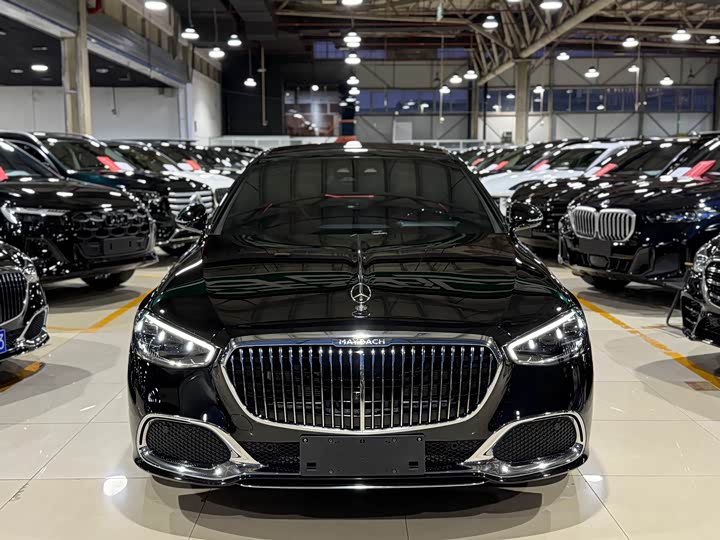 Фото 3 - Mercedes-Benz Maybach S-Class