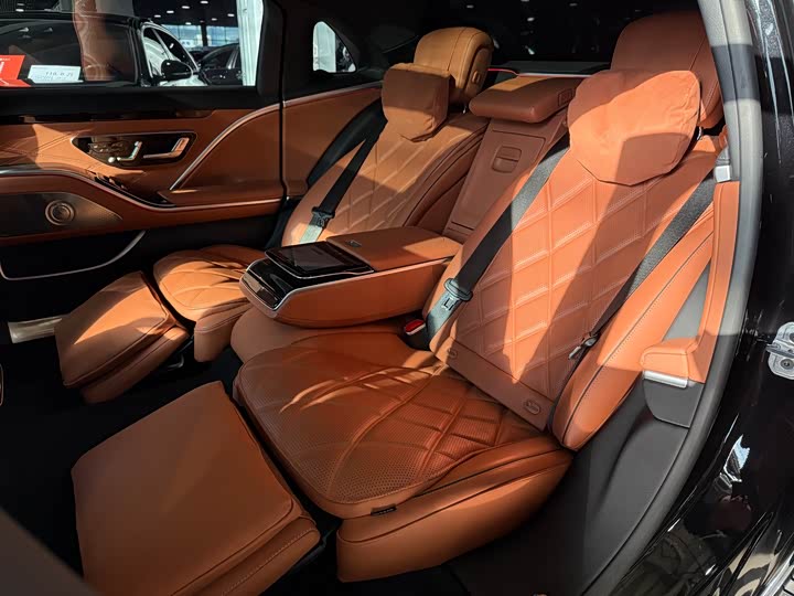 Фото 7 - Mercedes-Benz Maybach S-Class