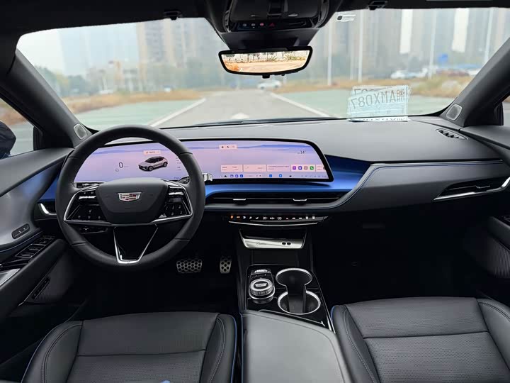 Фото 5 - Cadillac GT4