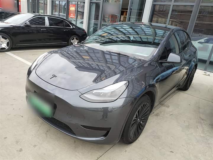 Фото 1 - Tesla Model Y