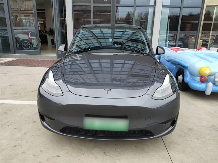 Фото 3 - Tesla Model Y