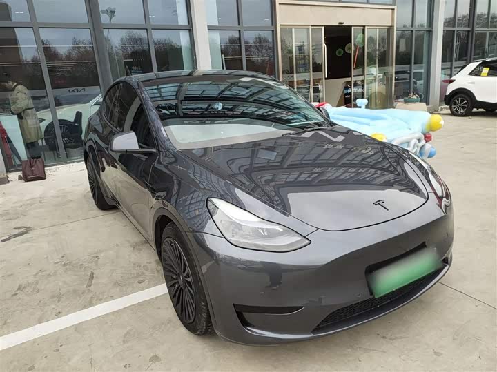 Фото 4 - Tesla Model Y