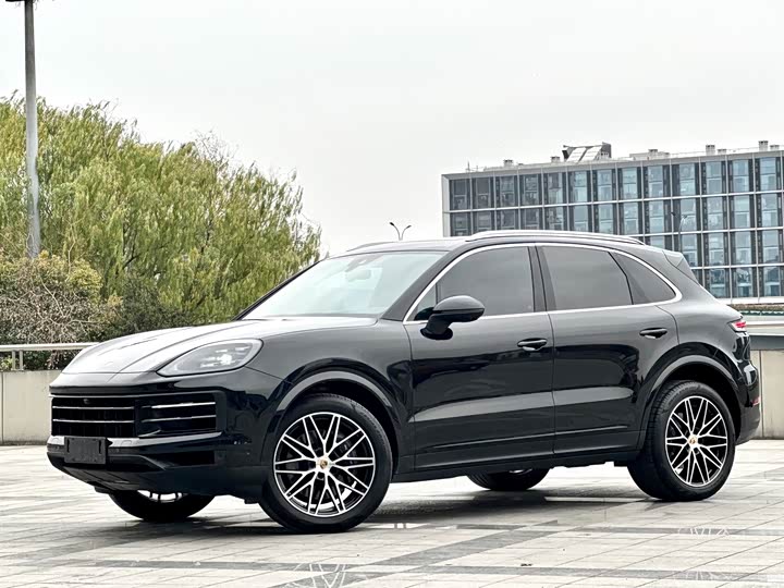 Фото 1 - Porsche Cayenne