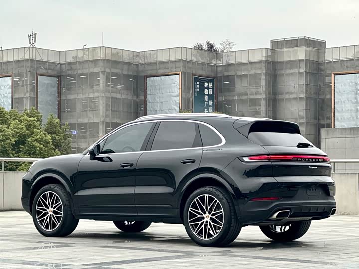 Фото 7 - Porsche Cayenne