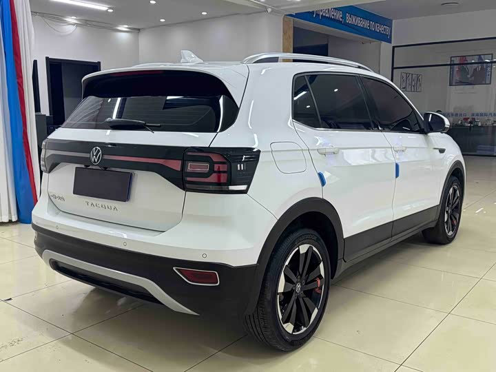 Фото 6 - Volkswagen Tacqua