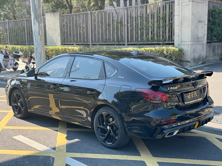 Фото 7 - MG Motor 6