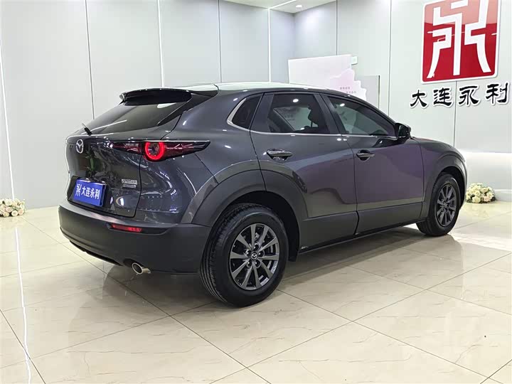 Фото 4 - Mazda CX-30