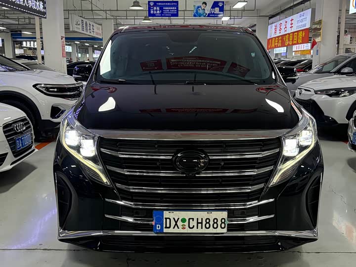 Фото 2 - GAC Trumpchi M8