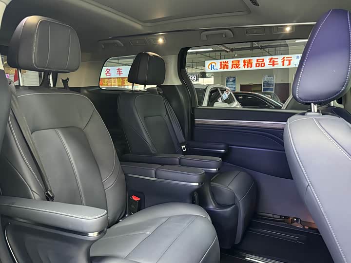 Фото 8 - GAC Trumpchi M8