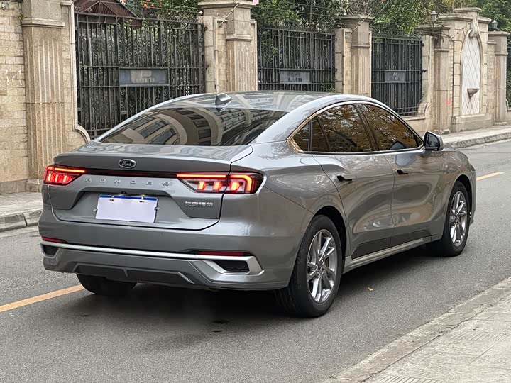 Фото 7 - Ford Mondeo