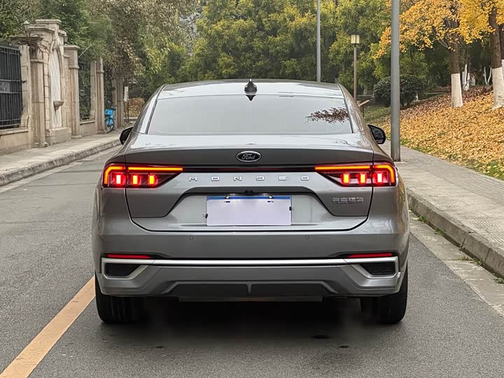 Фото 8 - Ford Mondeo