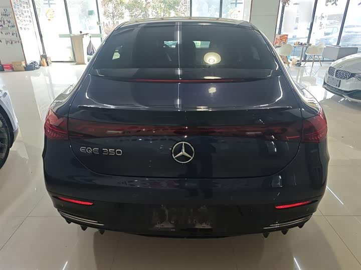 Фото 6 - Mercedes-Benz EQE