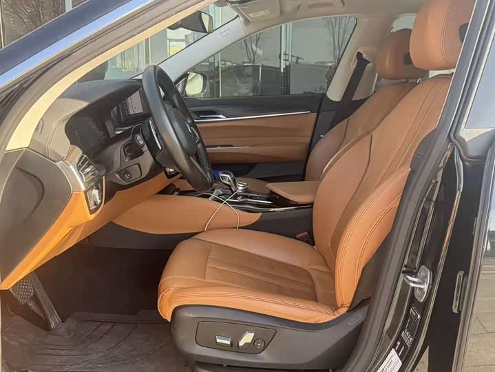 Фото 7 - BMW 6 Series GT