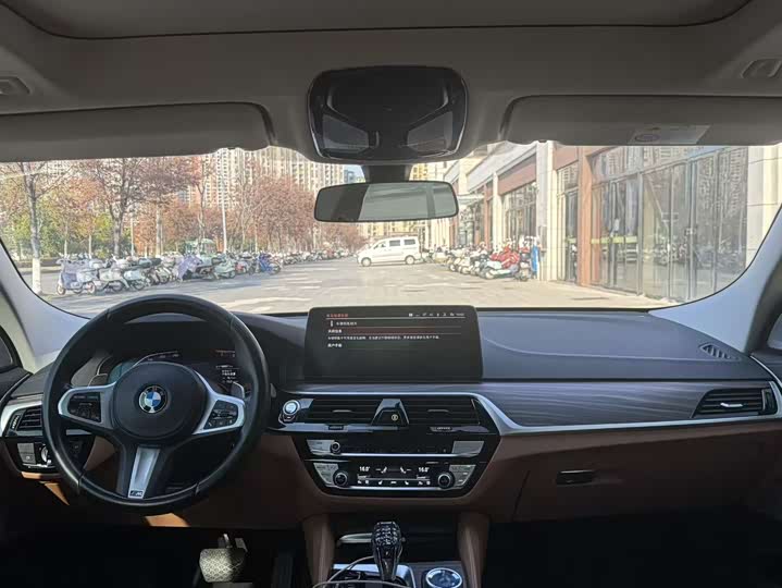 Фото 9 - BMW 6 Series GT