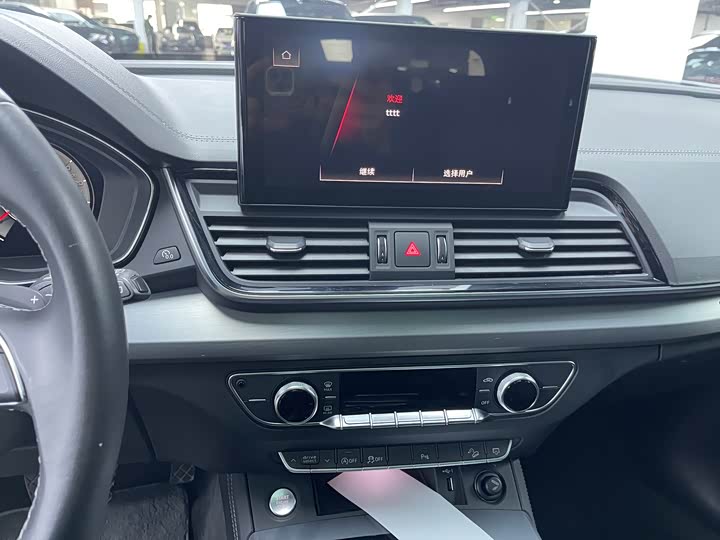 Фото 6 - Audi Q5L