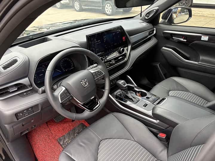 Фото 5 - Toyota Crown Kluger