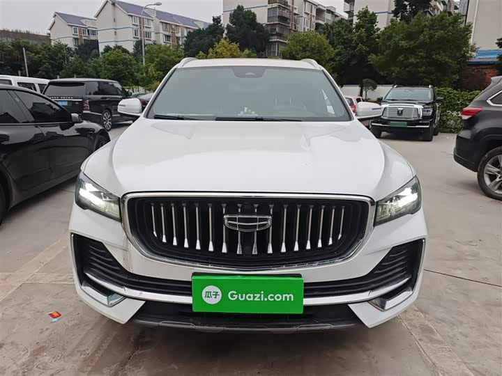 Фото 3 - Geely Monjaro