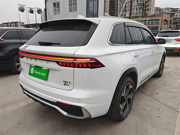 Фото 7 - Geely Monjaro