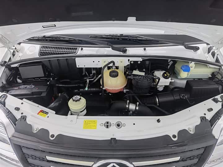 Фото 6 - Maxus V80