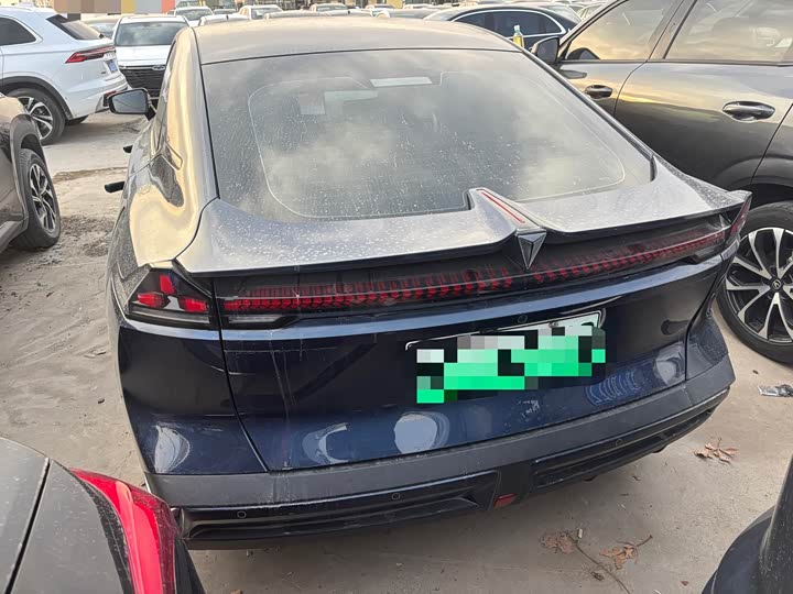 Фото 9 - Changan Deepal SL03