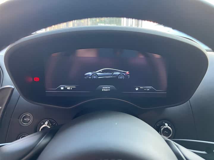 Фото 3 - McLaren GT