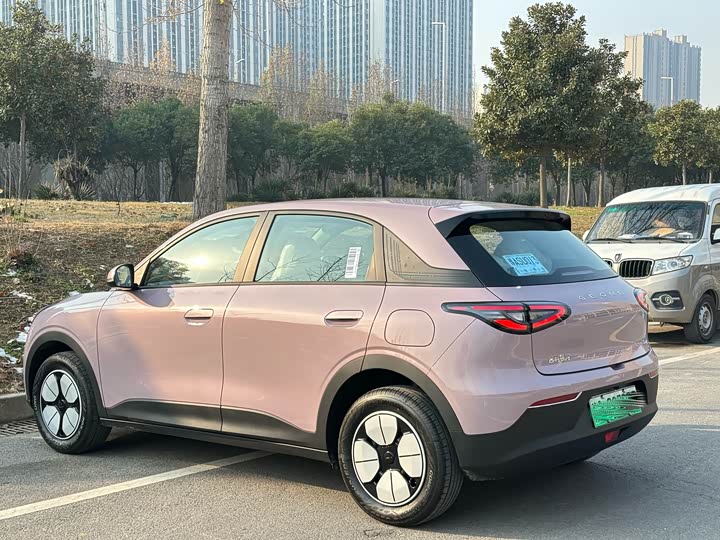 Фото 9 - Geely Galaxy Geome