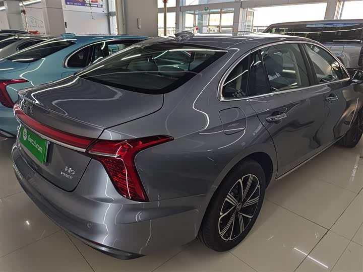 Фото 7 - Hongqi H5 Hybrid