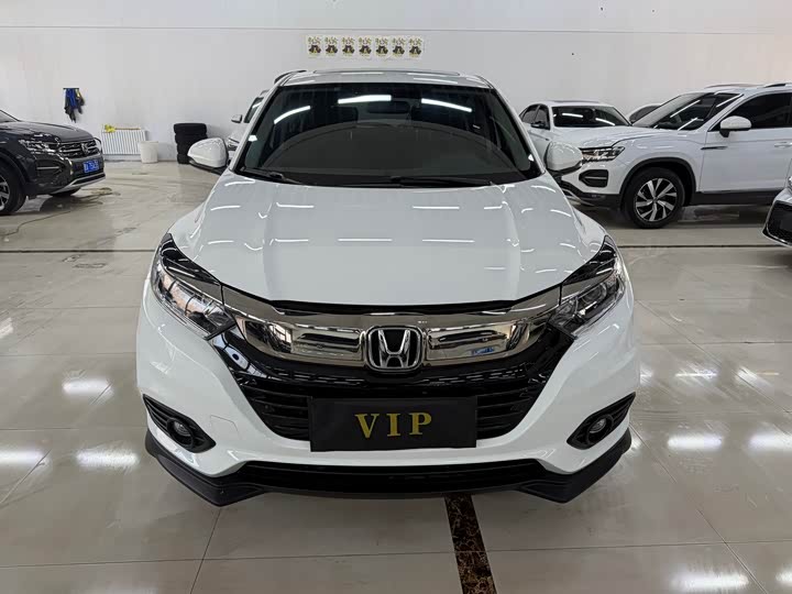 Фото 7 - Honda Vezel