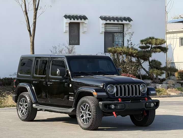 Фото 3 - Jeep Wrangler