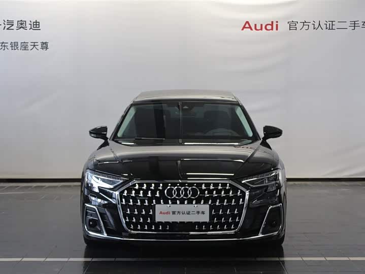 Фото 2 - Audi A8