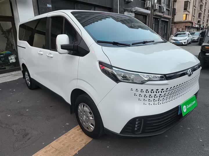 Фото 4 - Maxus V70