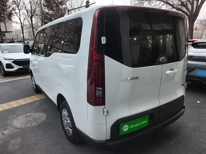 Фото 5 - Maxus V70