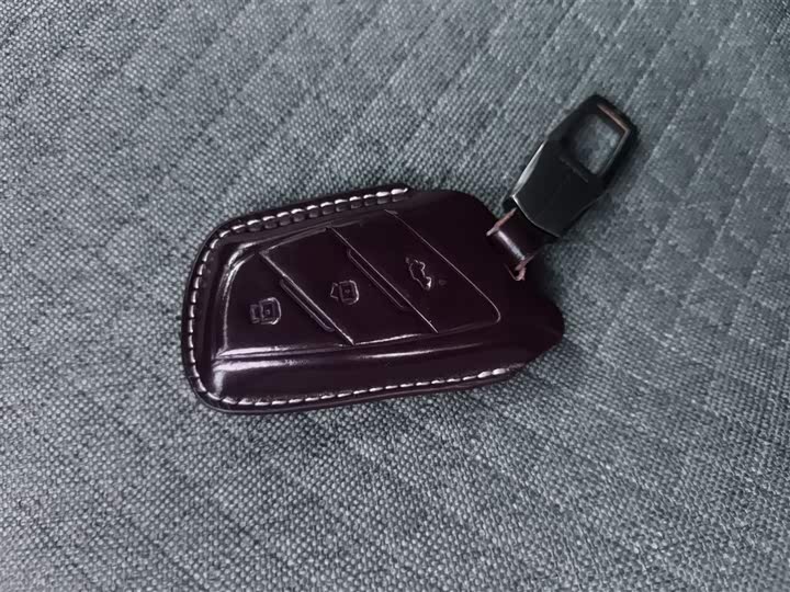 Фото 9 - Maxus V70