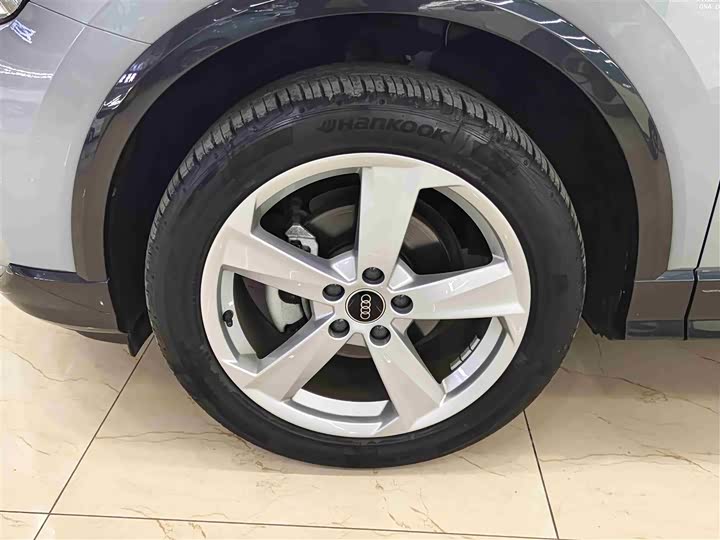 Фото 5 - Audi Q2L