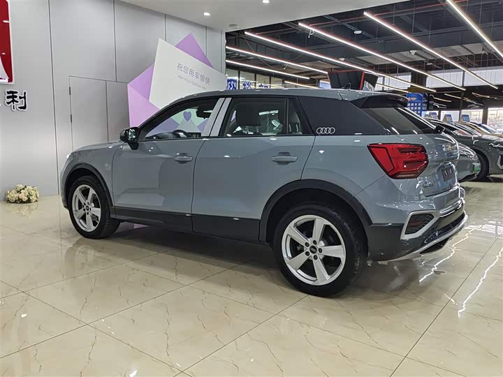 Фото 8 - Audi Q2L