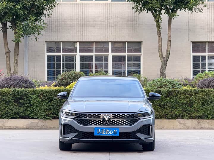 Фото 2 - Volkswagen Lavida