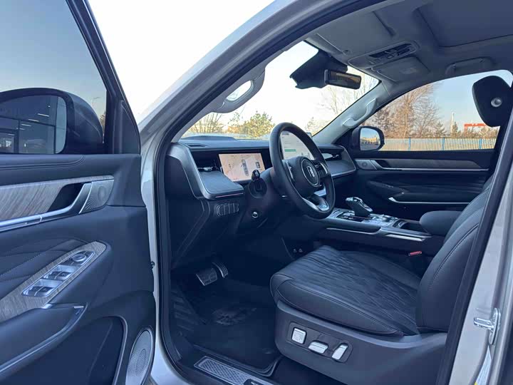 Фото 3 - Tank 500 Hybrid