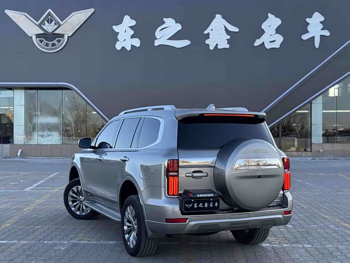 Фото 5 - Tank 500 Hybrid