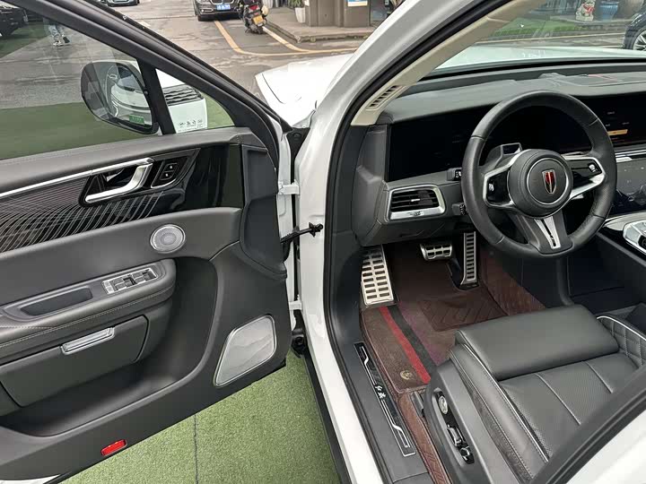 Фото 4 - Hongqi E-HS9