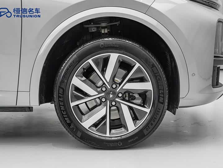 Фото 6 - LiXiang L7