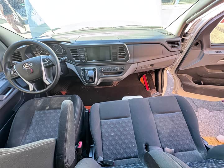 Фото 9 - Maxus V80