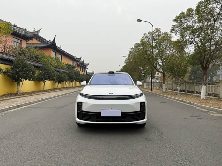 Фото 2 - LiXiang L7