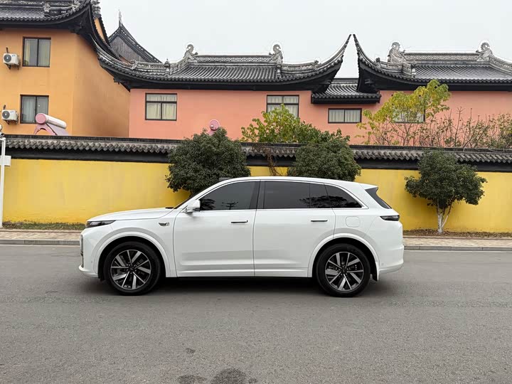 Фото 8 - LiXiang L7